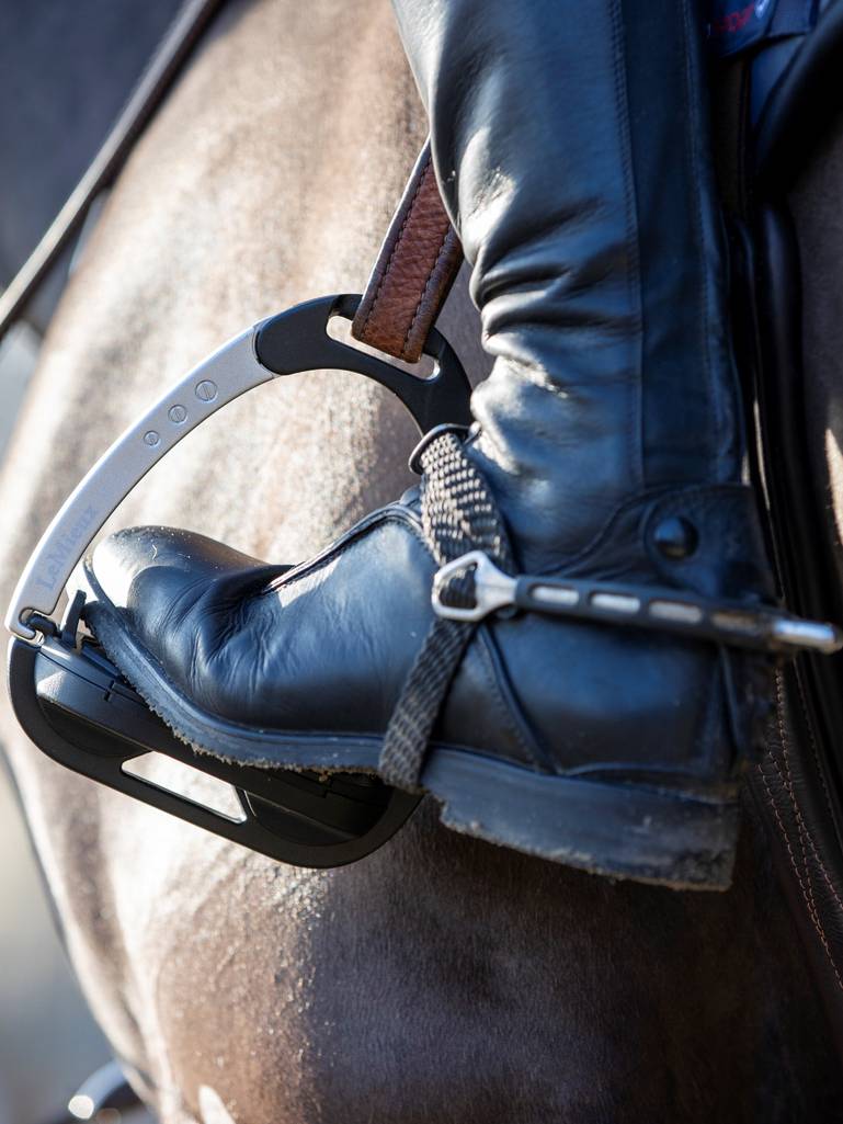 LeMieux Vector Balance Stirrups