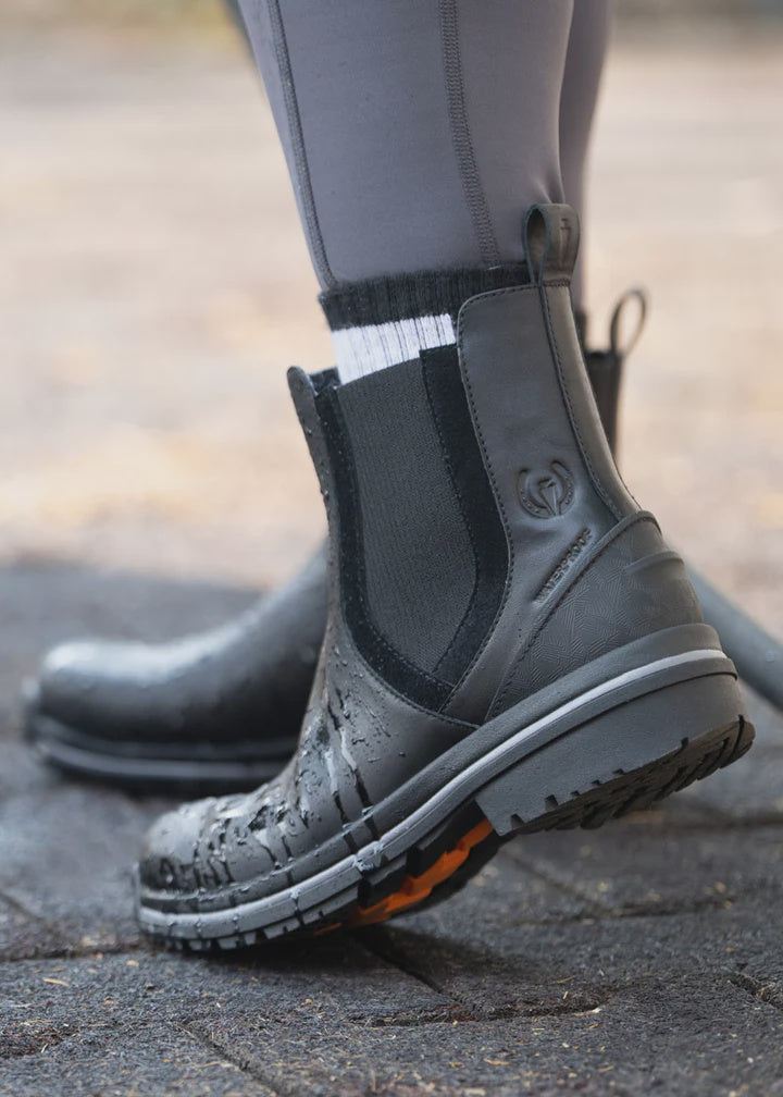 Kerrits Coachella Pull On Waterproof Barn Boot