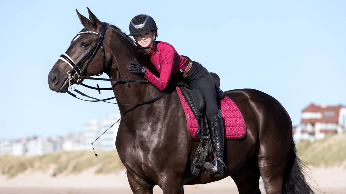 LeMieux Carbon Mesh Dressage Square Saddle Pad