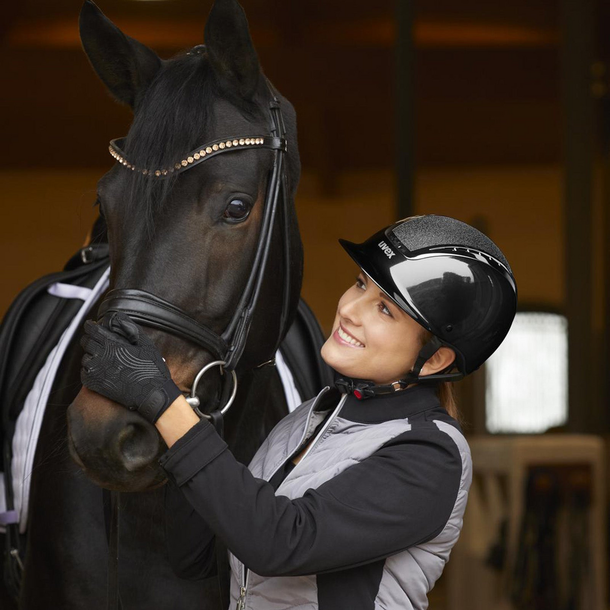 Uvex Suxxeed Blaze Shiny Riding Helmet